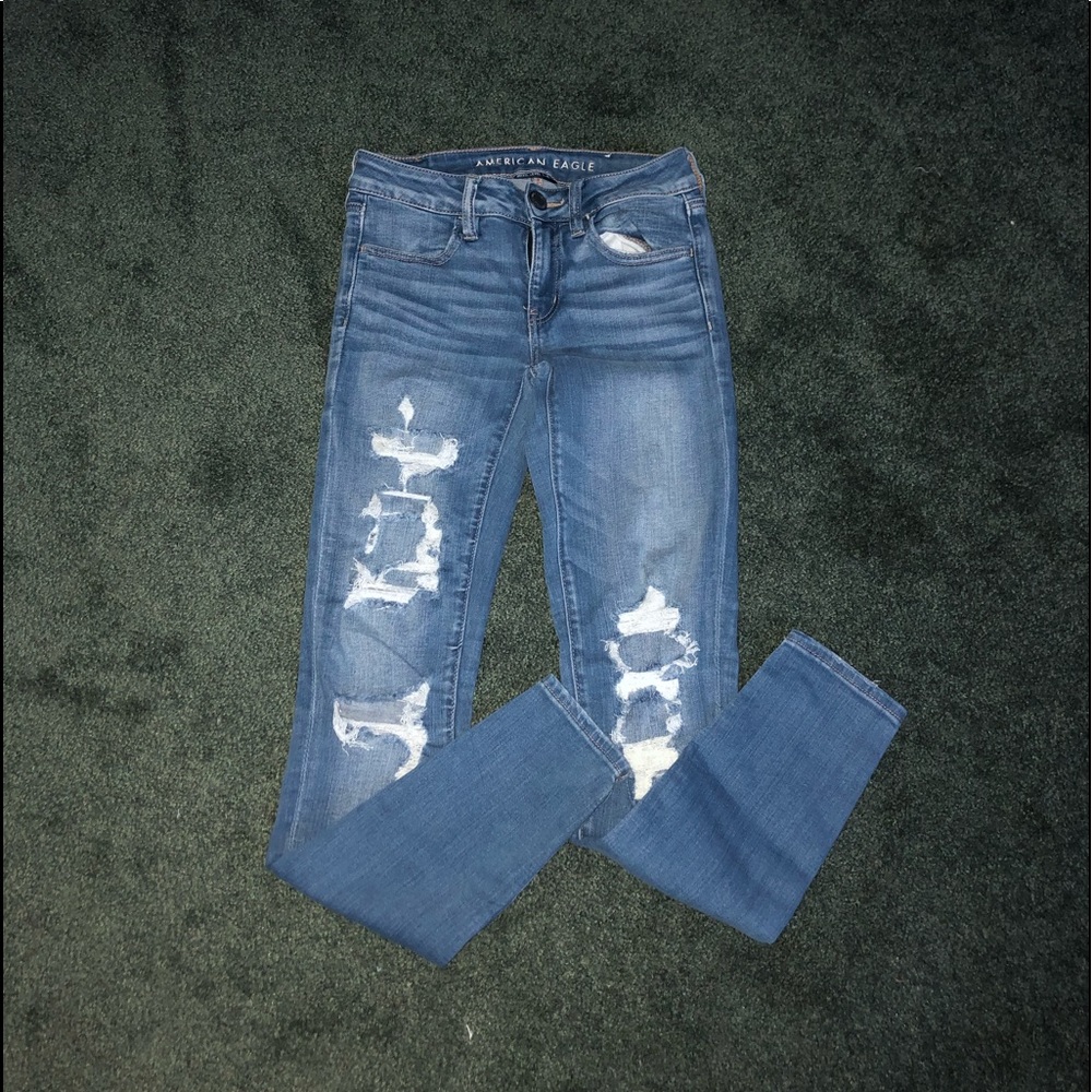 american eagle low rise ripped skinny jeans - EUC